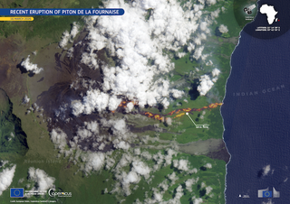 Eruption volcanique : quels sont les gaz émis lors du contact de la lave avec l'océan ?